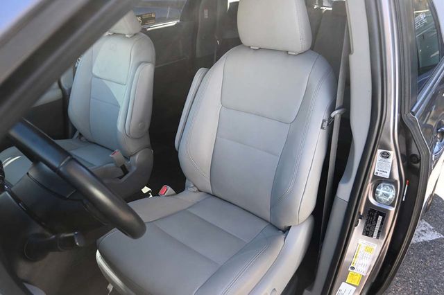 2020 Toyota Sienna XLE Premium FWD 8-Passenger - 22968895 - 13