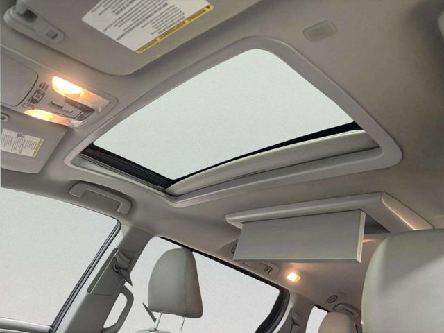 2020 Toyota Sienna XLE Premium FWD 8-Passenger - 22982313 - 12