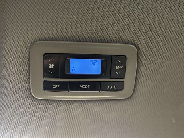 2020 Toyota Sienna XLE Premium FWD 8-Passenger - 22982313 - 18