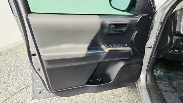 2020 Toyota Tacoma 2WD SR5 Double Cab 5' Bed I4 AT (Natl) - 23013603 - 9