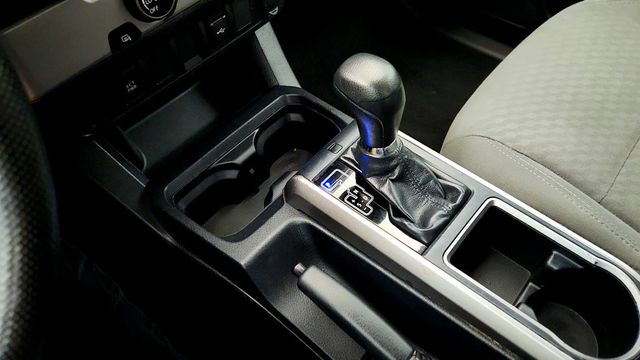 2020 Toyota Tacoma 2WD SR5 Double Cab 5' Bed I4 AT (Natl) - 23013603 - 15