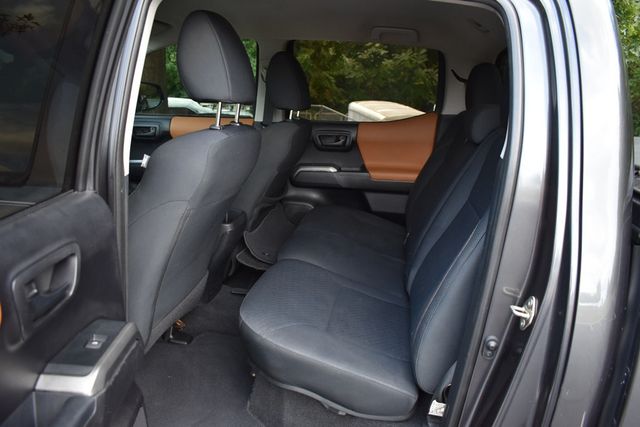 2020 Toyota Tacoma 2WD SR5 Double Cab 5' Bed V6 AT (GS) - 22909979 - 22