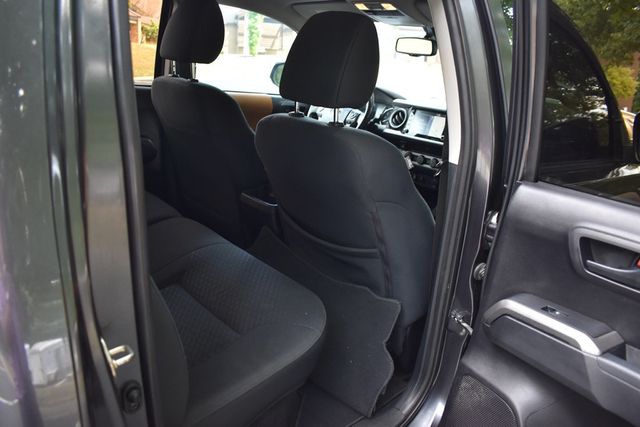 2020 Toyota Tacoma 2WD SR5 Double Cab 5' Bed V6 AT (GS) - 22909979 - 26