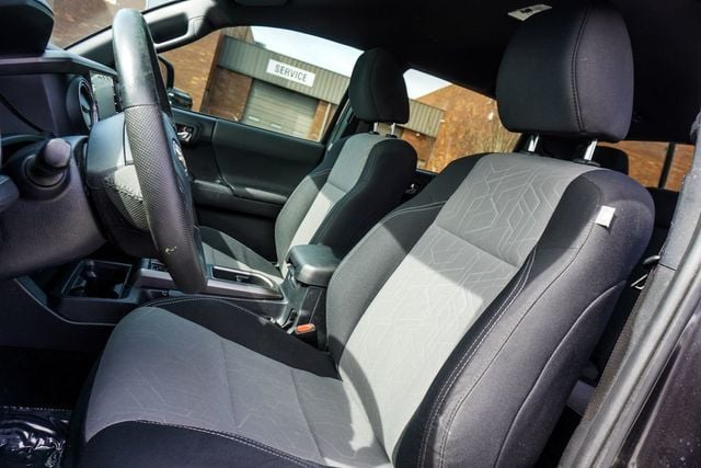 2020 Toyota Tacoma 2WD TRD Sport Double Cab 5' Bed V6 AT (Natl) - 22994190 - 5