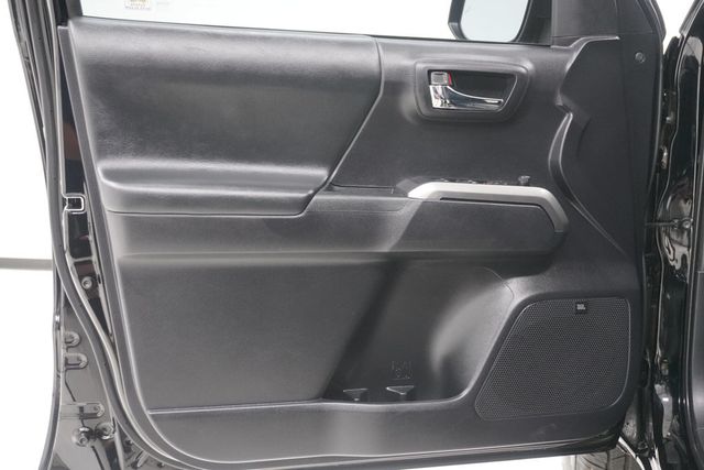 2020 Toyota Tacoma 4WD Limited Double Cab 5' Bed V6 AT (Natl) - 23025623 - 12