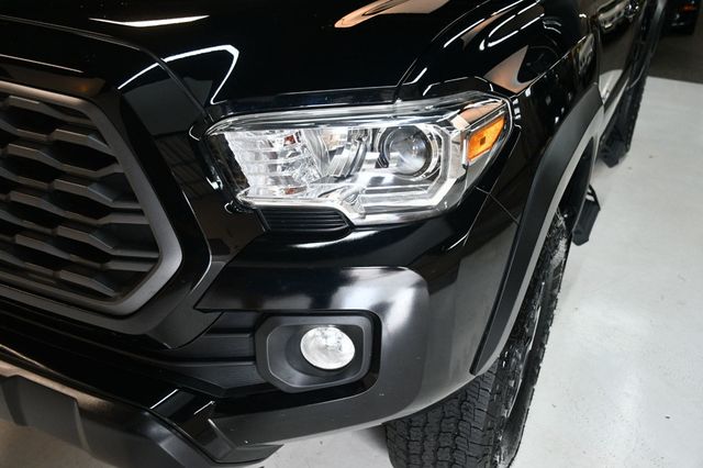 2020 Toyota Tacoma 4WD TRD Off Road Double Cab 5' Bed V6 MT (SE) - 22920048 - 10