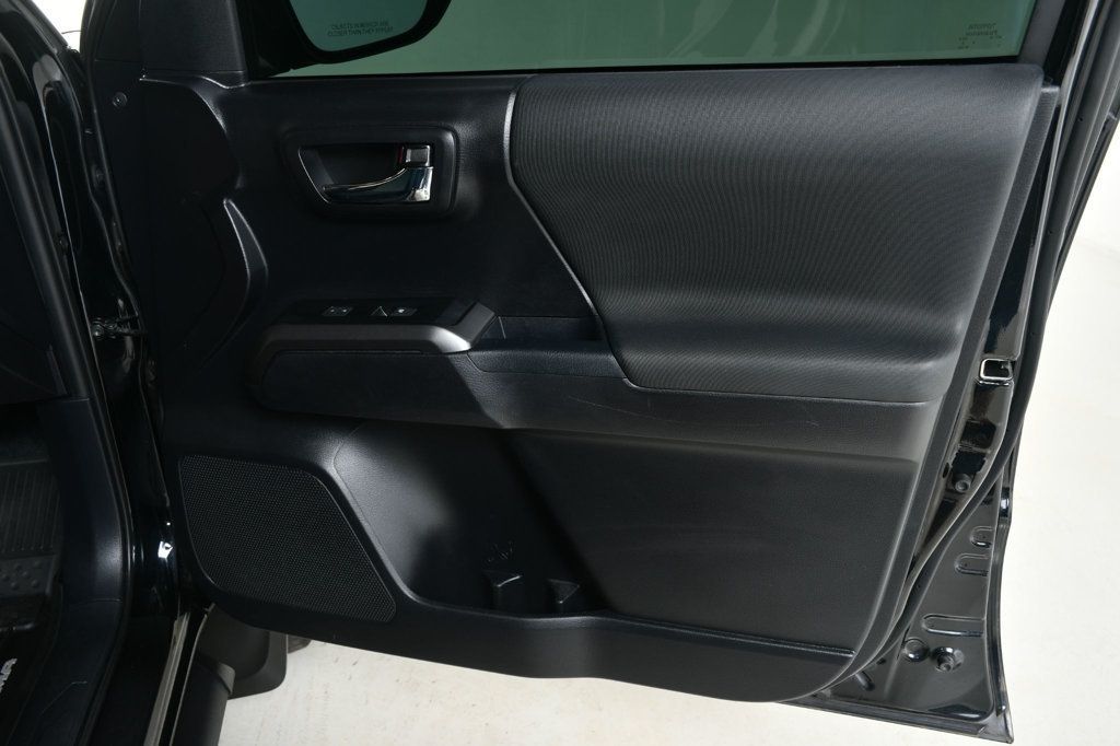 2020 Toyota Tacoma TRD Double Cab V6 photo 22