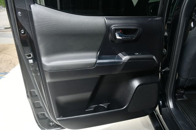 2020 Toyota Tacoma 4WD TRD Off Road Double Cab 5' Bed V6 MT (SE) - 22920048 - 24