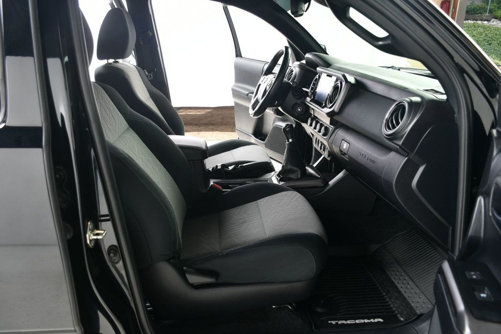 2020 Toyota Tacoma TRD Double Cab V6 photo 27