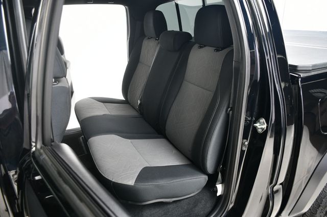 2020 Toyota Tacoma 4WD TRD Off Road Double Cab 5' Bed V6 MT (SE) - 22920048 - 33