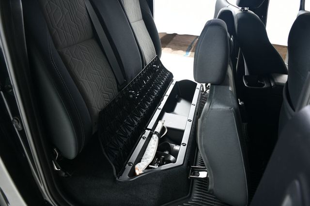 2020 Toyota Tacoma 4WD TRD Off Road Double Cab 5' Bed V6 MT (SE) - 22920048 - 40