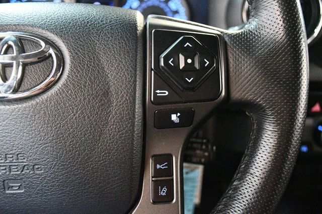 2020 Toyota Tacoma 4WD TRD Off Road Double Cab 5' Bed V6 MT (SE) - 22920048 - 45