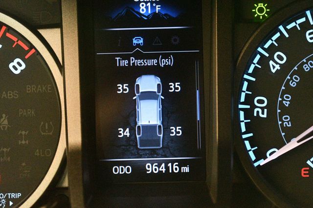 2020 Toyota Tacoma 4WD TRD Off Road Double Cab 5' Bed V6 MT (SE) - 22920048 - 52