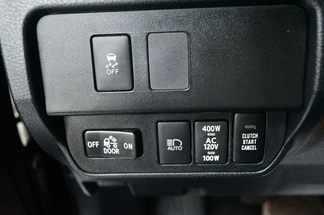 2020 Toyota Tacoma 4WD TRD Off Road Double Cab 5' Bed V6 MT (SE) - 22920048 - 68