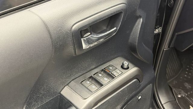 2020 Toyota Tacoma 4WD TRD Sport Double Cab 5' Bed V6 AT (Natl) - 23029535 - 14