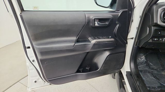 2020 Toyota Tacoma 4WD TRD Sport Double Cab 5' Bed V6 MT (Natl) - 22947875 - 9