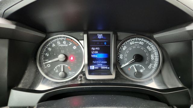 2020 Toyota Tacoma 4WD TRD Sport Double Cab 5' Bed V6 MT (Natl) - 22947875 - 13