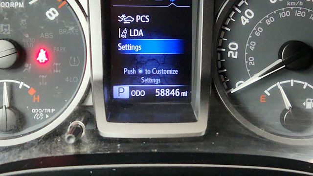 2020 Toyota Tacoma 4WD TRD Sport Double Cab 5' Bed V6 MT (Natl) - 22947875 - 14