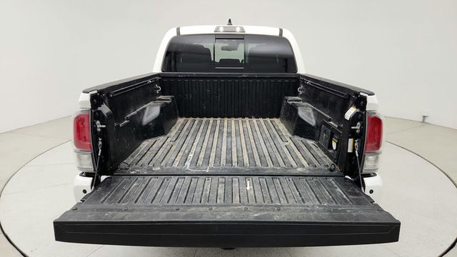 2020 Toyota Tacoma 4WD TRD Sport Double Cab 5' Bed V6 MT (Natl) - 22947875 - 21