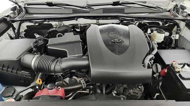 2020 Toyota Tacoma 4WD TRD Sport Double Cab 5' Bed V6 MT (Natl) - 22947875 - 26