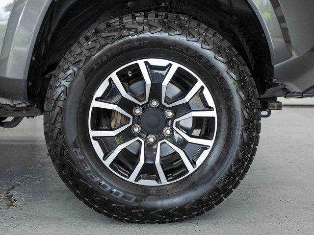 2020 Toyota Tacoma 4WD TRD Sport Double Cab 6' Bed V6 AT (Natl) - 23012825 - 9