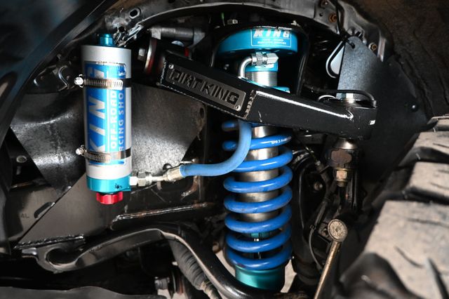 2020 Toyota Tacoma 4x4 Limited Double Cab KING Shocks w/Reservoirs - 23023159 - 7