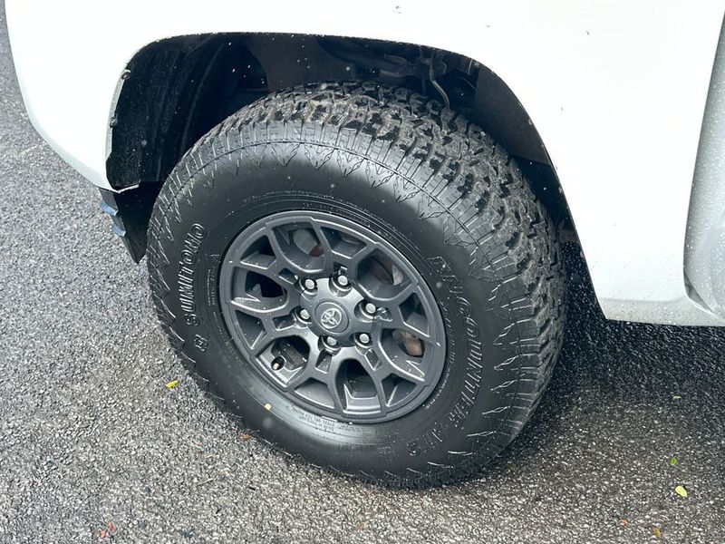 2020 Toyota Tacoma SR - 22946959 - 10