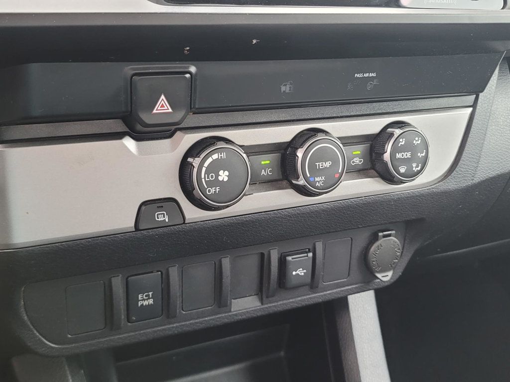 2020 Toyota Tacoma Access Cab SR photo 13