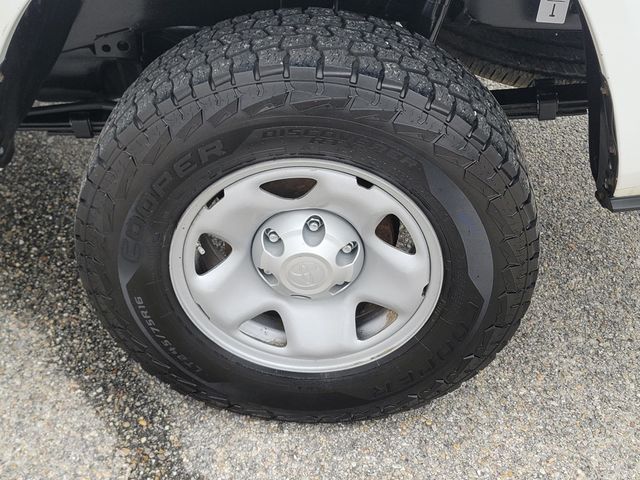 2020 Toyota Tacoma SR - 22770664 - 25
