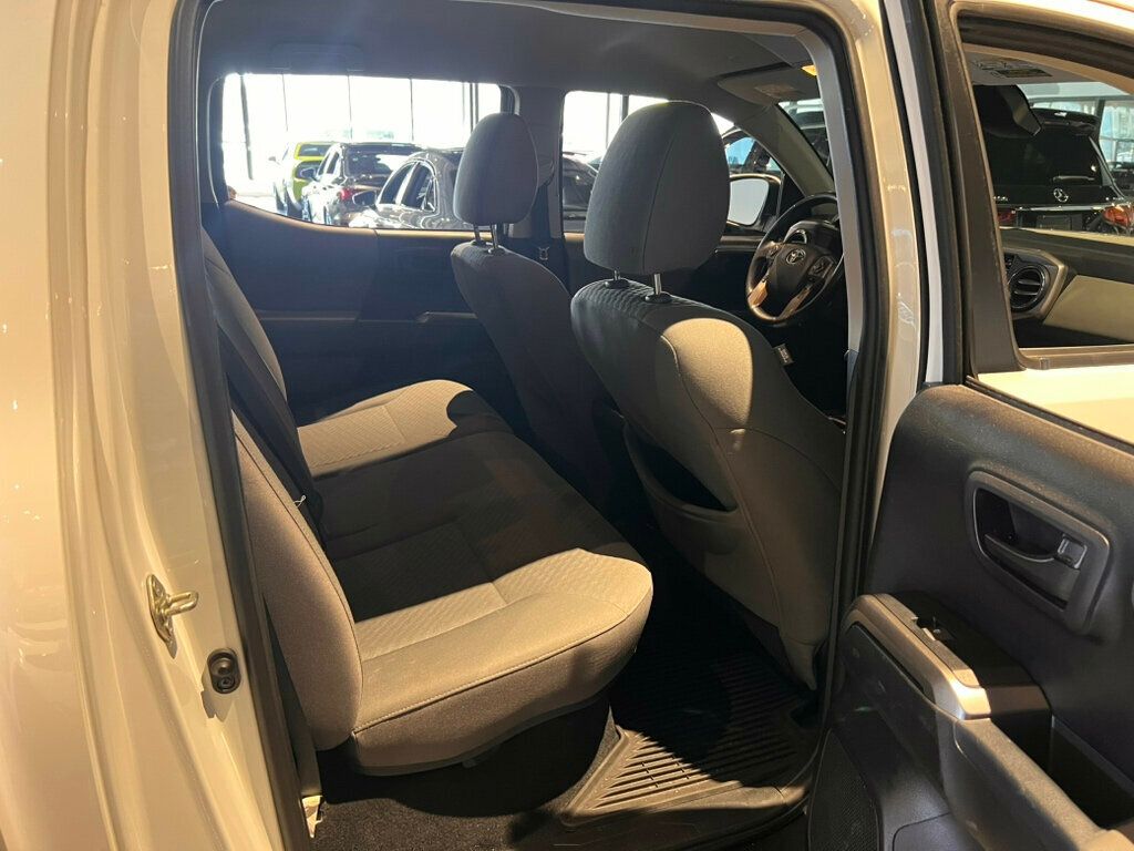 2020 Toyota Tacoma SR5/DoubleCab/AppleCarplay/AndroidAuto/TowPkg/AdapCruise - 23002202 - 12