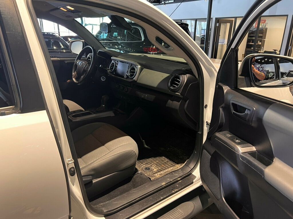 2020 Toyota Tacoma SR5/DoubleCab/AppleCarplay/AndroidAuto/TowPkg/AdapCruise - 23002202 - 14