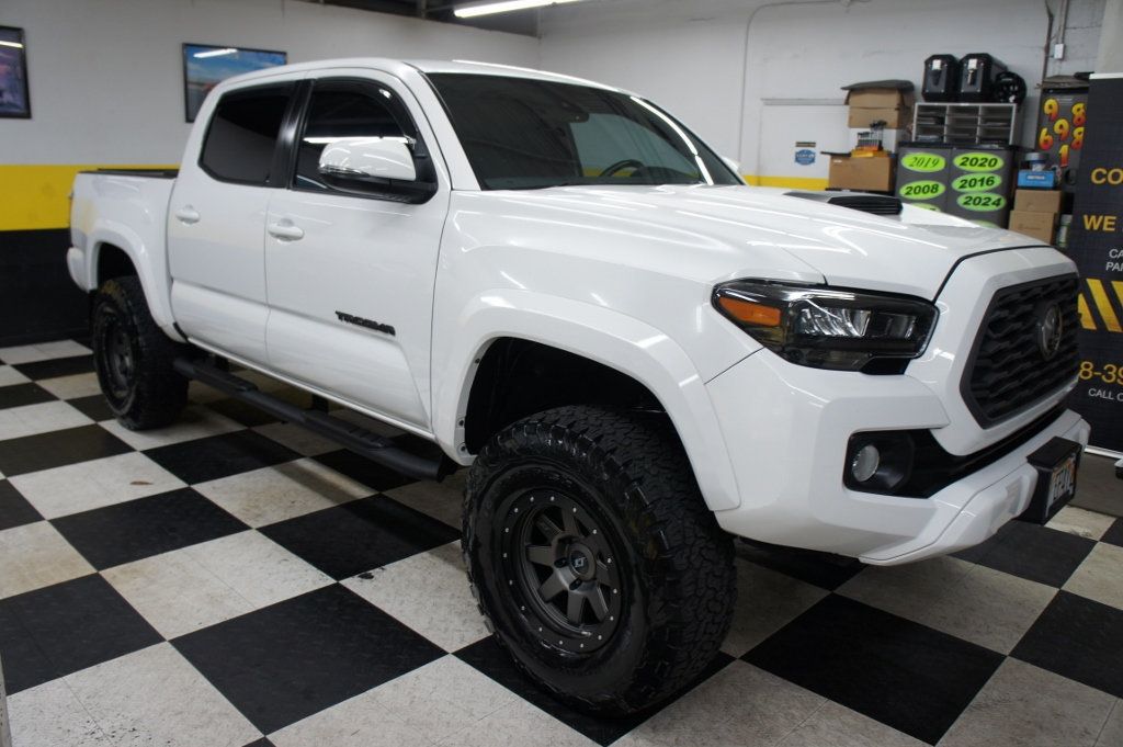 2020 Toyota Tacoma SR5 DOUBLE CAB, LIFTED, RIMS, OFFROAD TIRES - 22945684 - 16