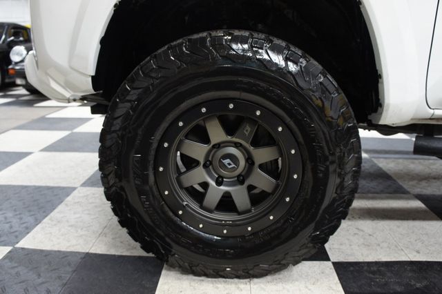2020 Toyota Tacoma SR5 DOUBLE CAB, LIFTED, RIMS, OFFROAD TIRES - 22945684 - 30