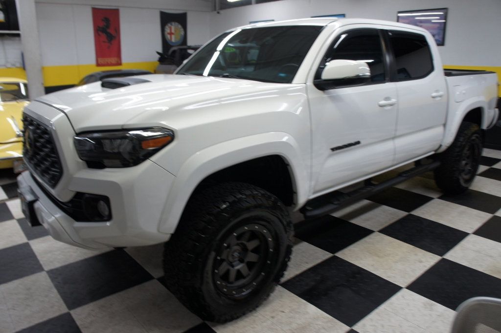 2020 Toyota Tacoma SR5 DOUBLE CAB, LIFTED, RIMS, OFFROAD TIRES - 22945684 - 4