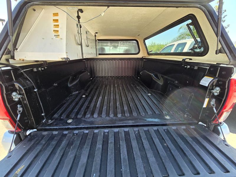 2020 Toyota Tacoma SR W/CAMPER SHELL - 22554730 - 20