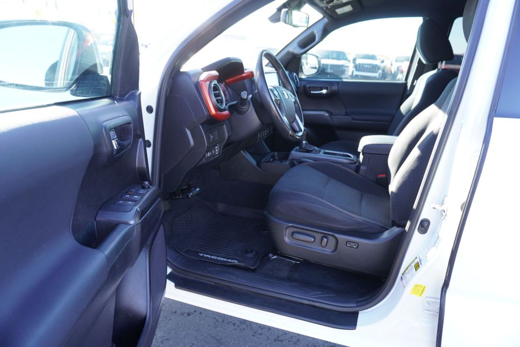 2020 Toyota Tacoma TRD - 22978028 - 20