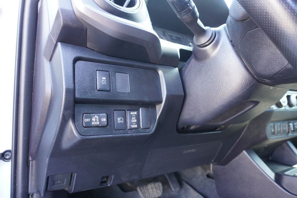 2020 Toyota Tacoma TRD - 23086201 - 25