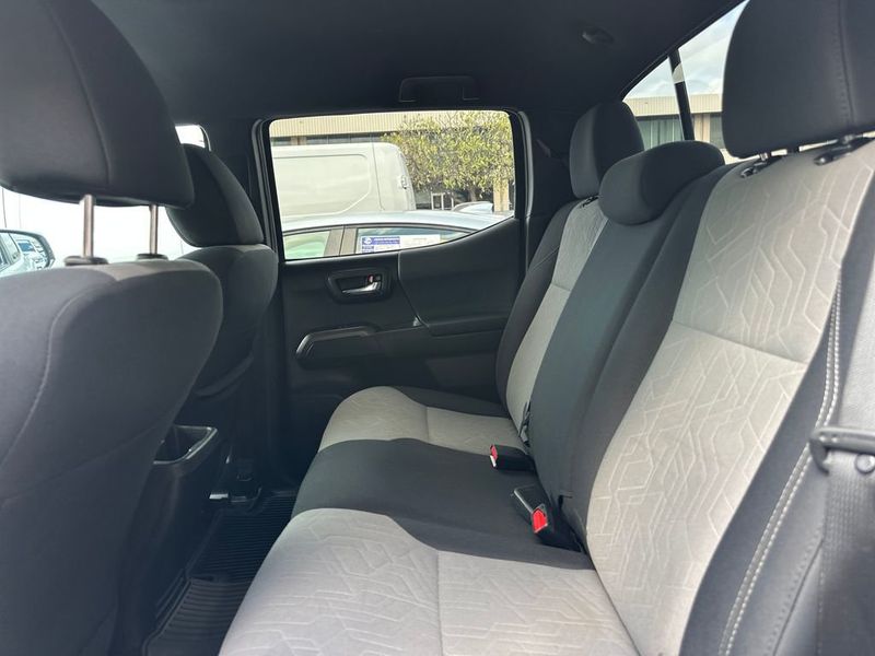 2020 Toyota Tacoma TRD Sport - 22972527 - 13