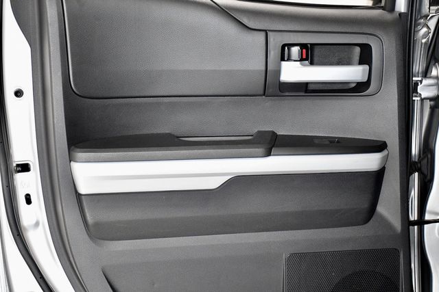 2020 Toyota Tundra 2WD SR5 Double Cab 6.5' Bed 5.7L (GS) - 23037112 - 11