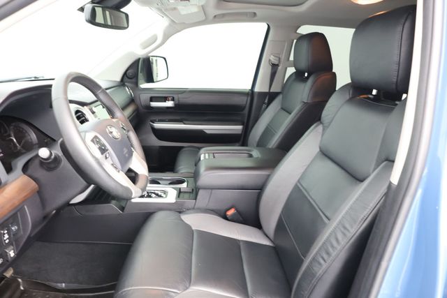 2020 Toyota Tundra 4WD Limited CrewMax 5.5' Bed 5.7L (Natl) with Premium Package - 22938044 - 17