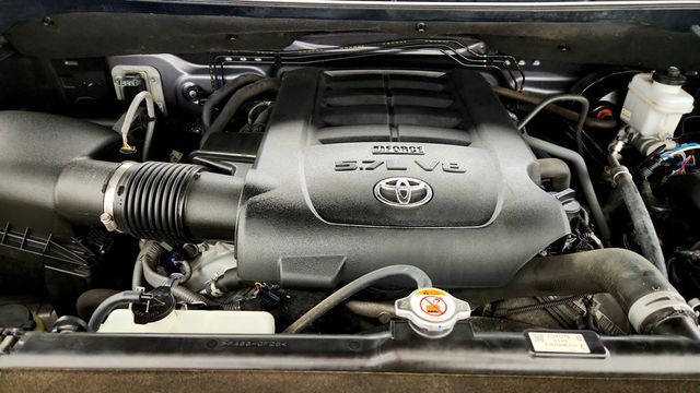 2020 Toyota Tundra 4WD Platinum CrewMax 5.5' Bed 5.7L (Natl) - 23092713 - 26
