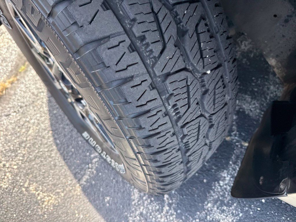 2020 Toyota Tundra 4WD SR5 Double Cab 6.5' Bed 5.7L (Natl) - 23088334 - 2