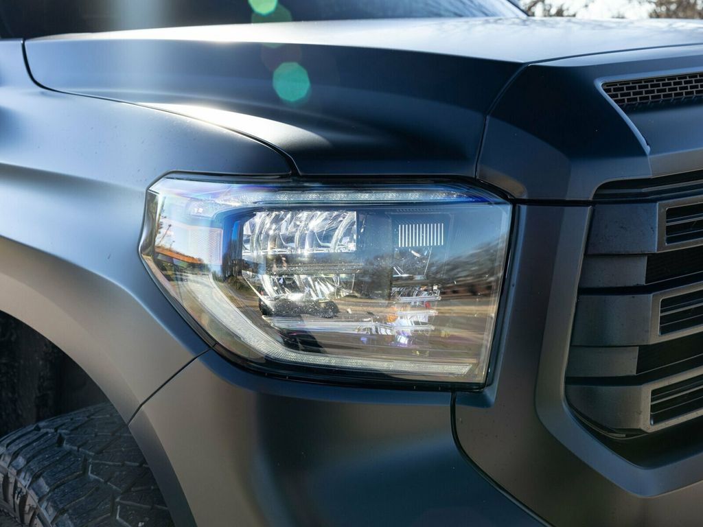 2020 Toyota Tundra Impeccable Condition, Custom Wrap, Garage Kept, V8 - 22970660 - 17