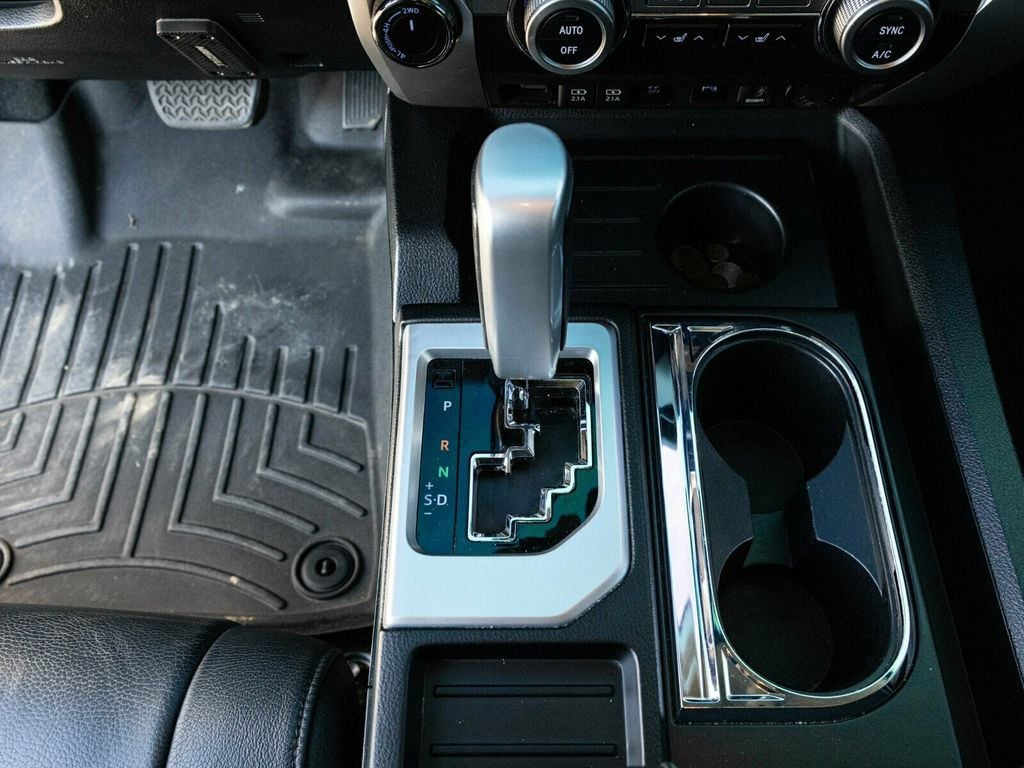 2020 Toyota Tundra Impeccable Condition, Custom Wrap, Garage Kept, V8 - 22970660 - 37