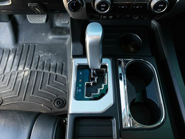 2020 Toyota Tundra Impeccable Condition, Custom Wrap, Garage Kept, V8 - 22970660 - 37