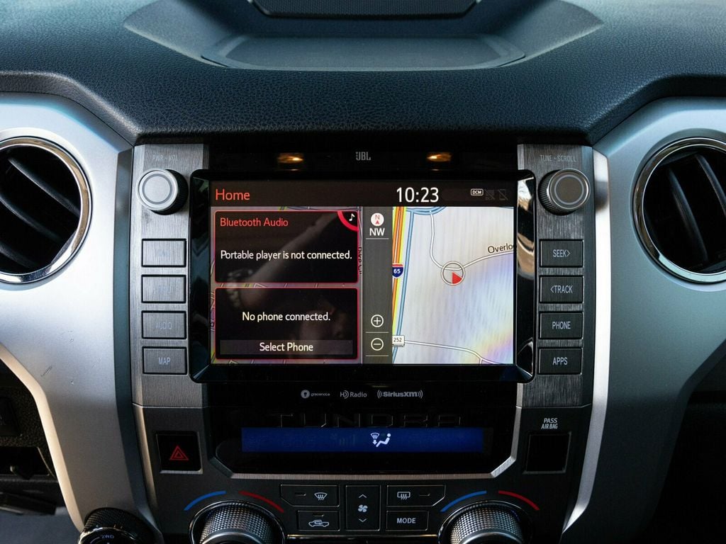 2020 Toyota Tundra Impeccable Condition, Custom Wrap, Garage Kept, V8 - 22970660 - 39