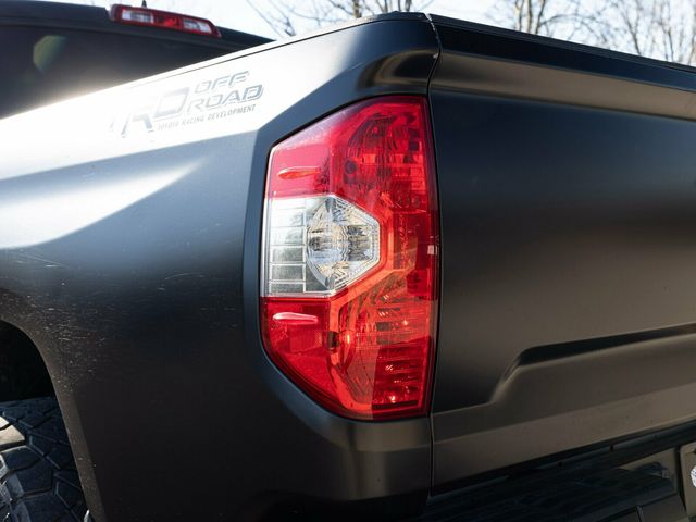 2020 Toyota Tundra Impeccable Condition, Custom Wrap, Garage Kept, V8 - 22970660 - 52