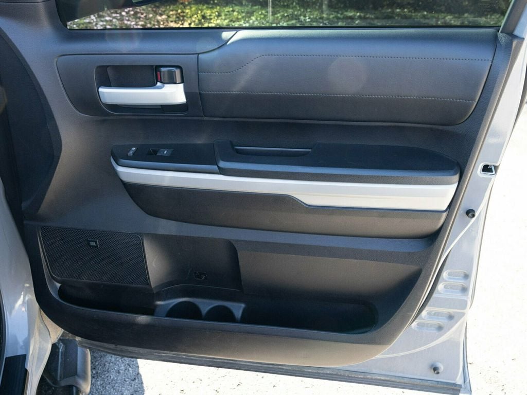 2020 Toyota Tundra Impeccable Condition, Custom Wrap, Garage Kept, V8 - 22970660 - 57