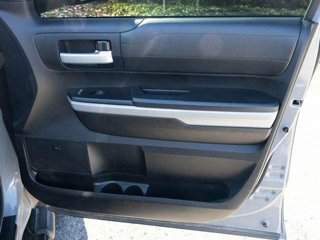 2020 Toyota Tundra Impeccable Condition, Custom Wrap, Garage Kept, V8 - 22970660 - 57