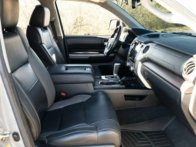 2020 Toyota Tundra Impeccable Condition, Custom Wrap, Garage Kept, V8 - 22970660 - 59